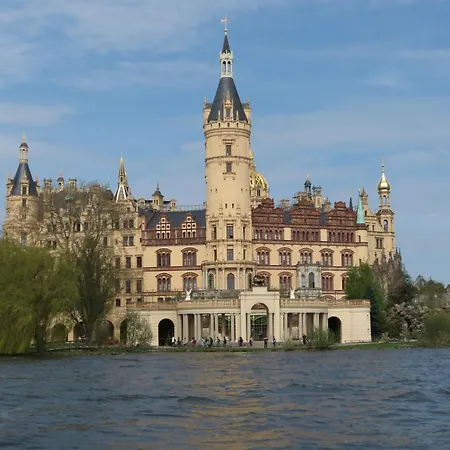 Schwerin, Ruhig Und Zentral *