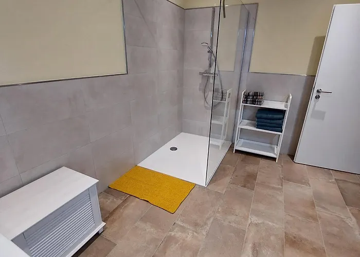 Schwerin, Ruhig Und Zentral *